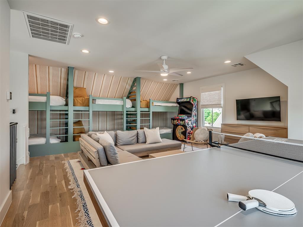 51 Lower Greenway Unit: A