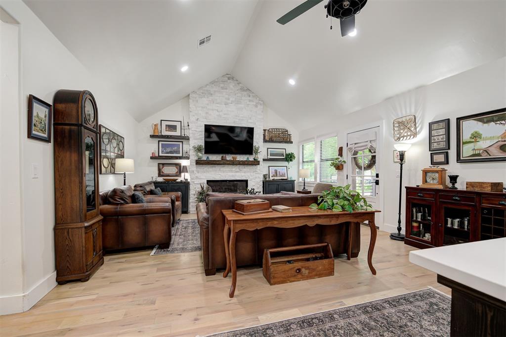 1504 NW 16th Street