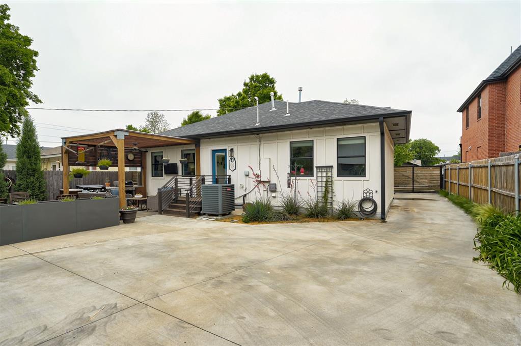 1504 NW 16th Street