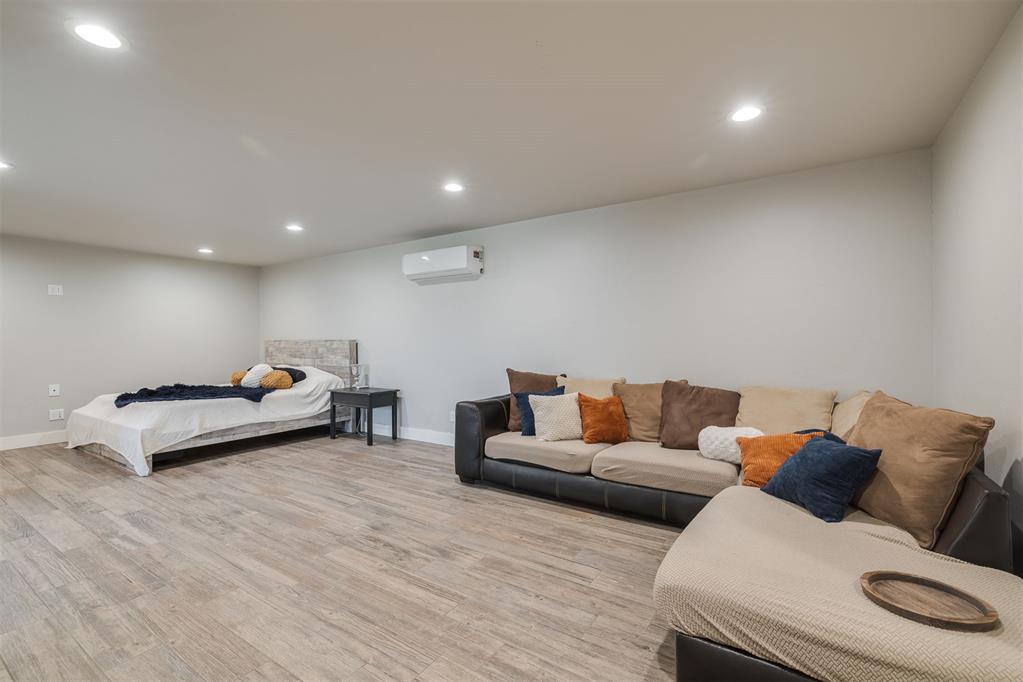 39909 Demoy Drive