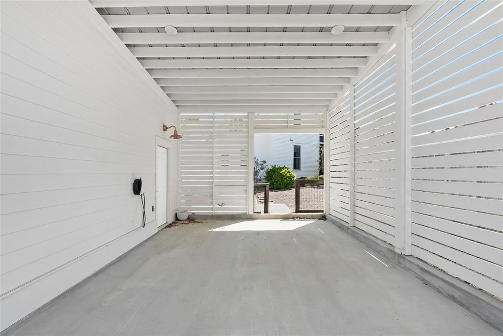32 Firefly Lane