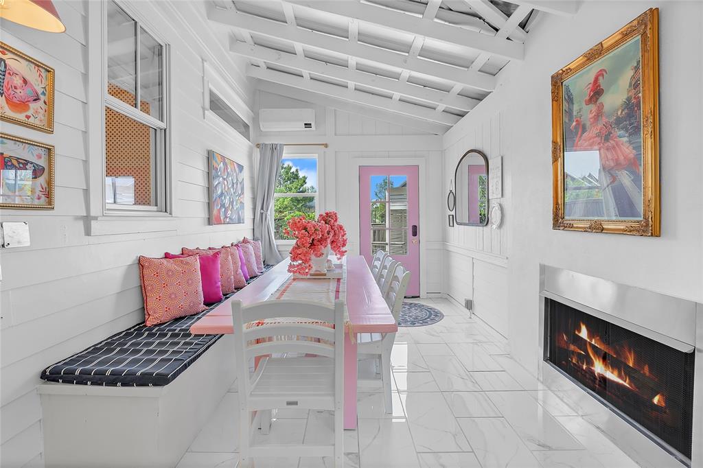 32 Firefly Lane