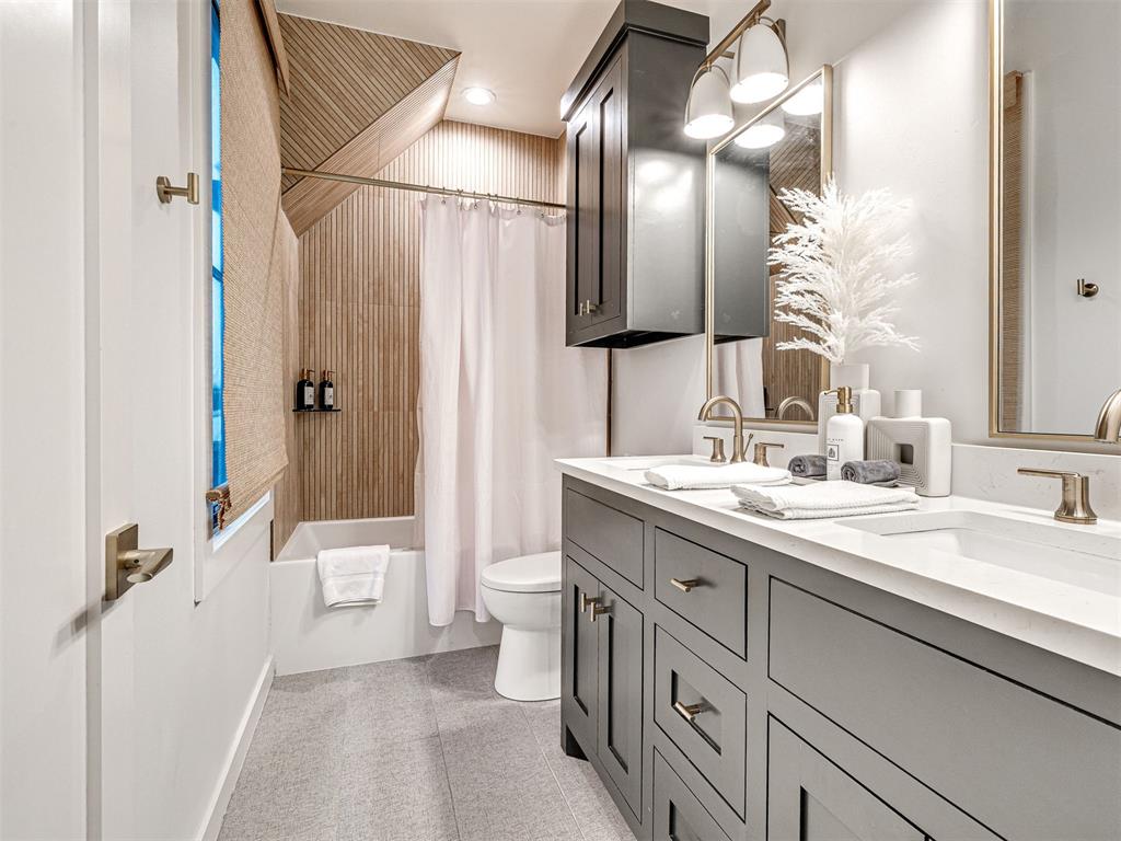 67 Lower Greenway Unit: A