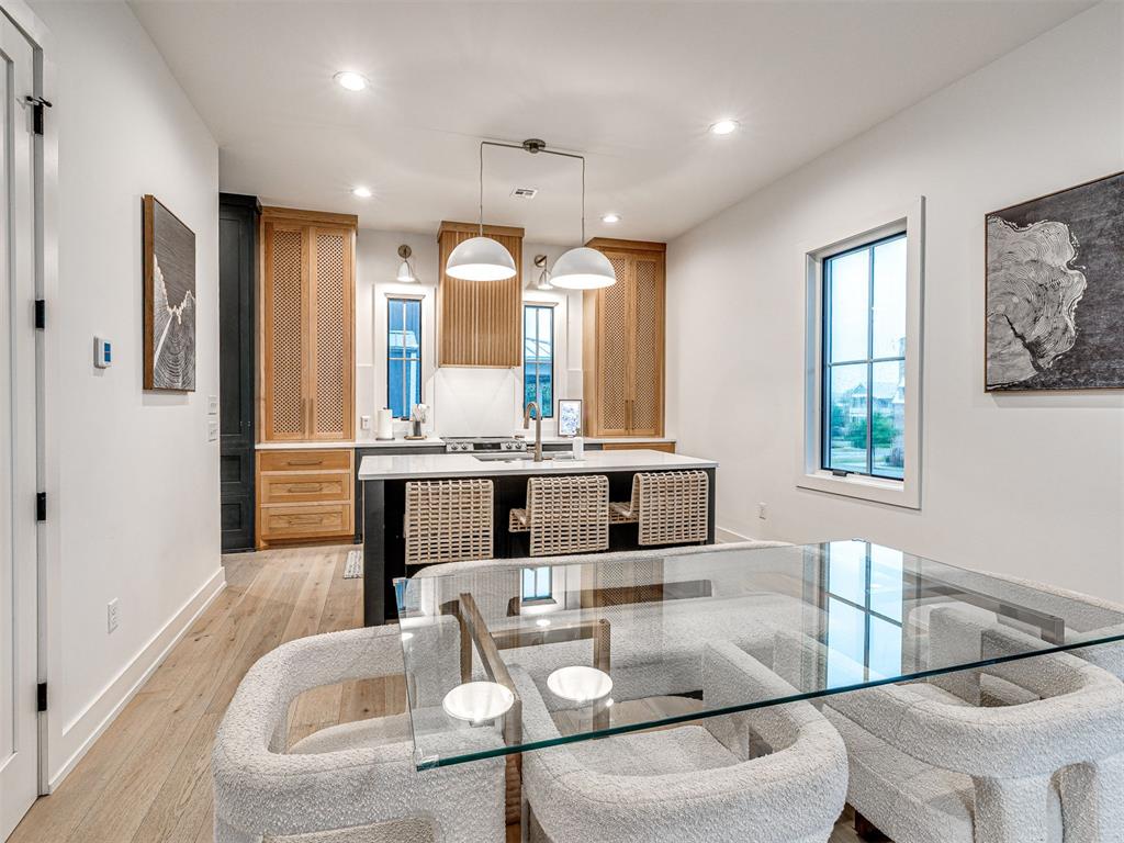 67 Lower Greenway Unit: A