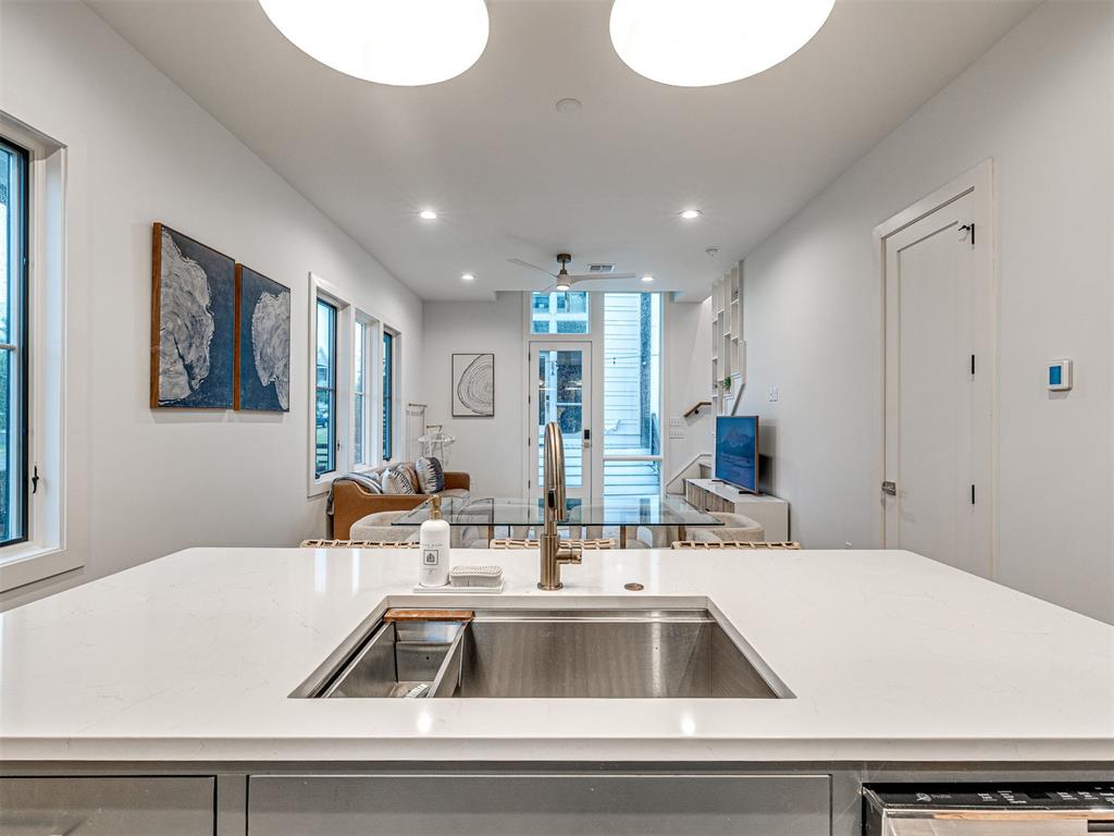 67 Lower Greenway Unit: A