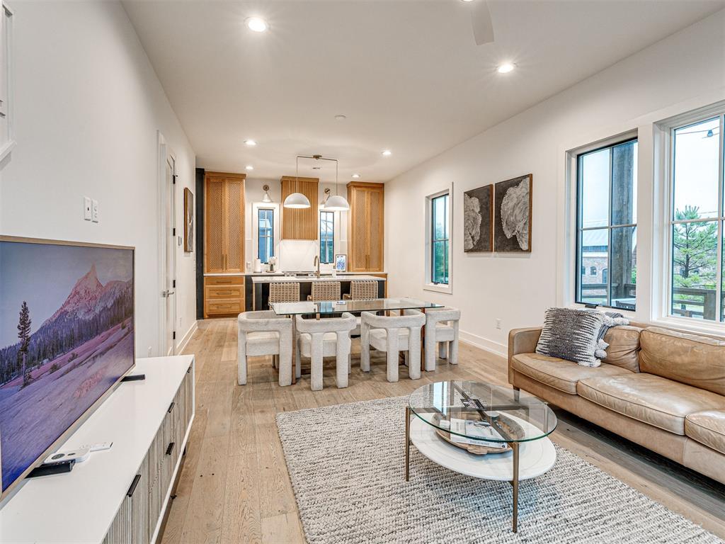 67 Lower Greenway Unit: A