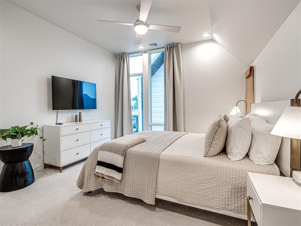 67 Lower Greenway Unit: A