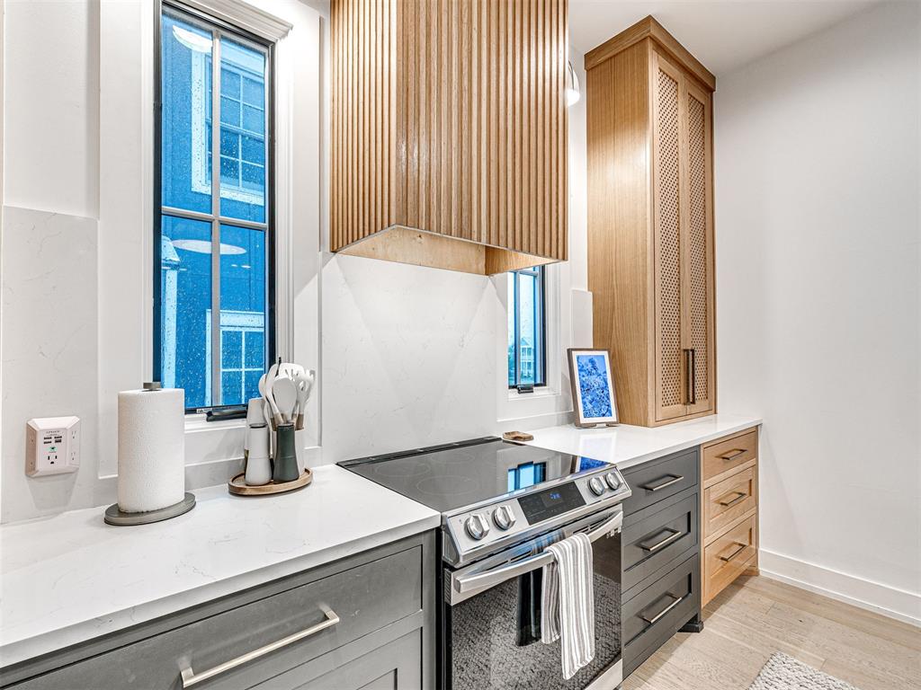 67 Lower Greenway Unit: A