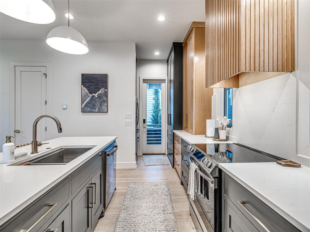 67 Lower Greenway Unit: A
