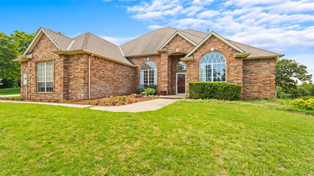 10500 Shady Glade Lane