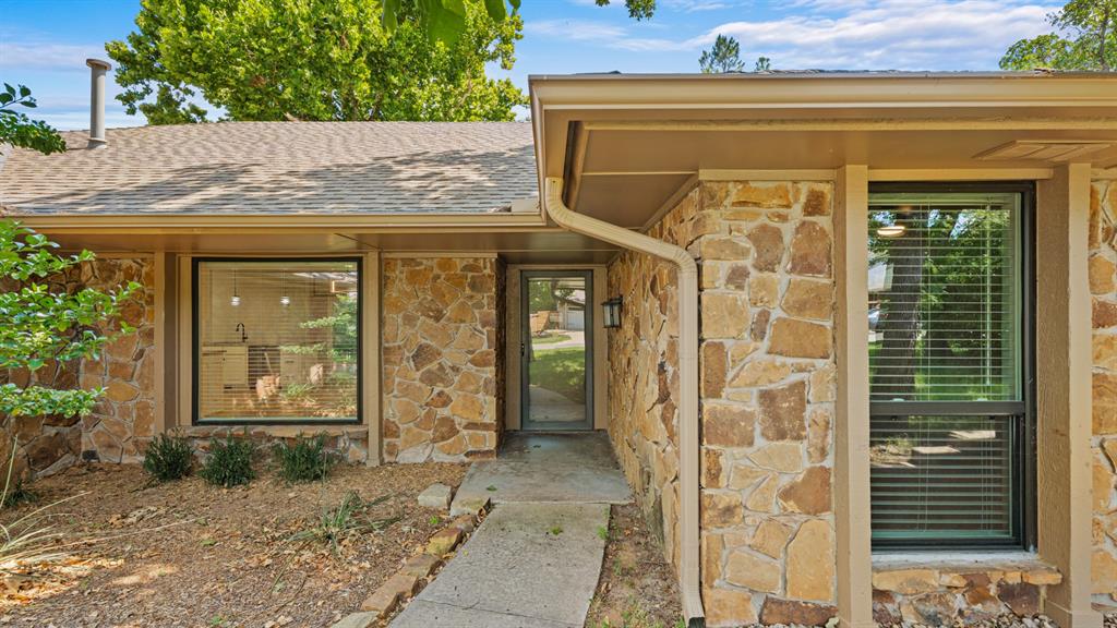 2212 Dover Drive
