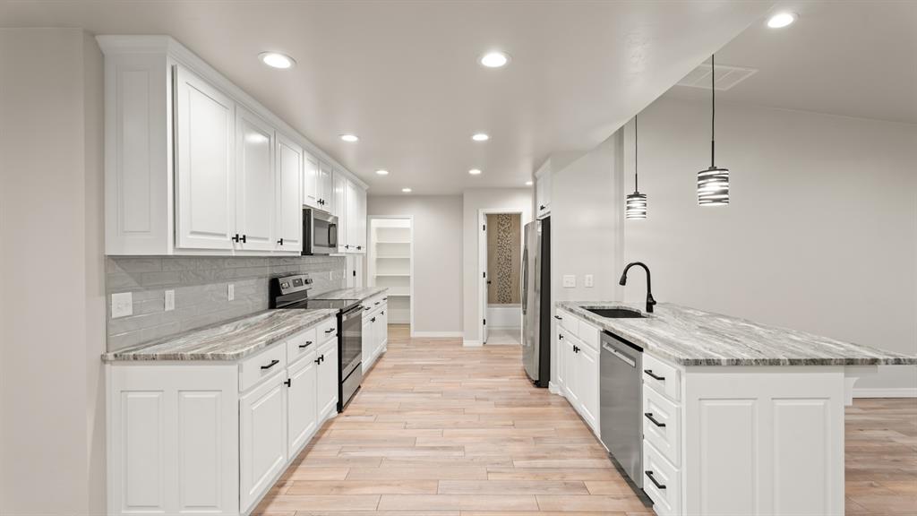 2212 Dover Drive