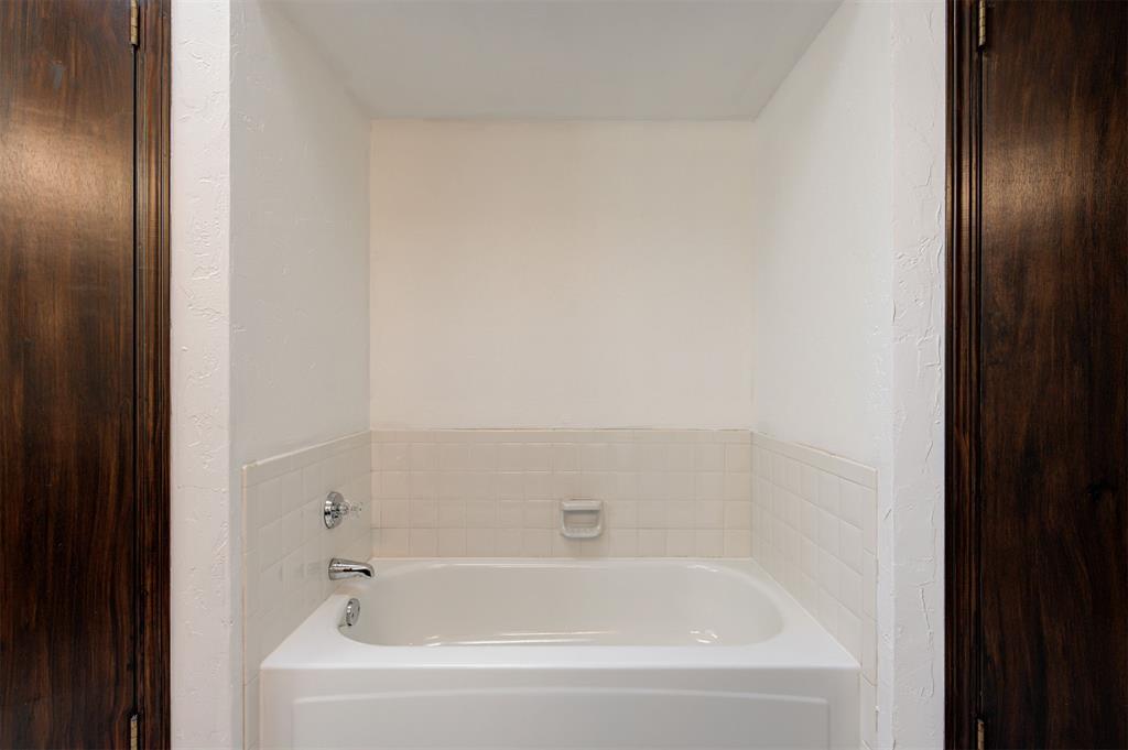 10604 Willow Ridge Drive