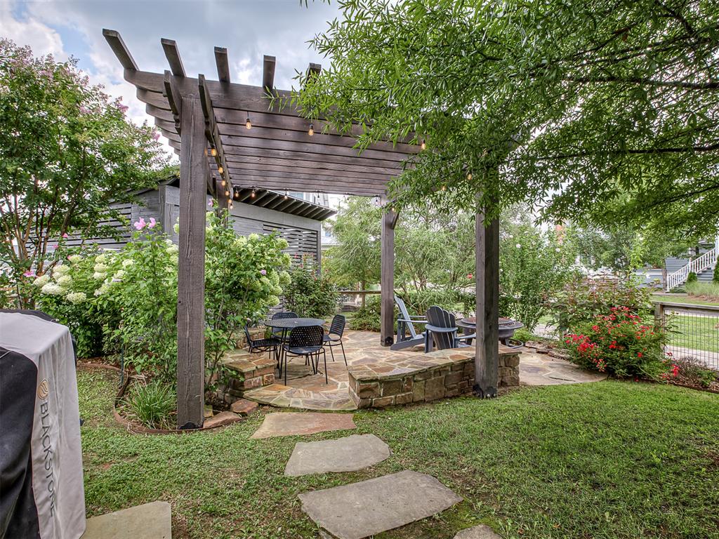 40 Redbud Street