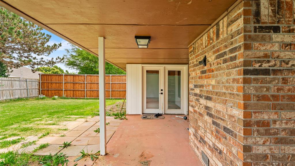 313 E Platt Drive