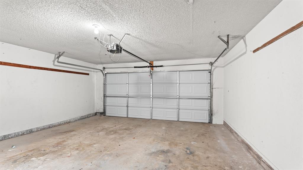 313 E Platt Drive