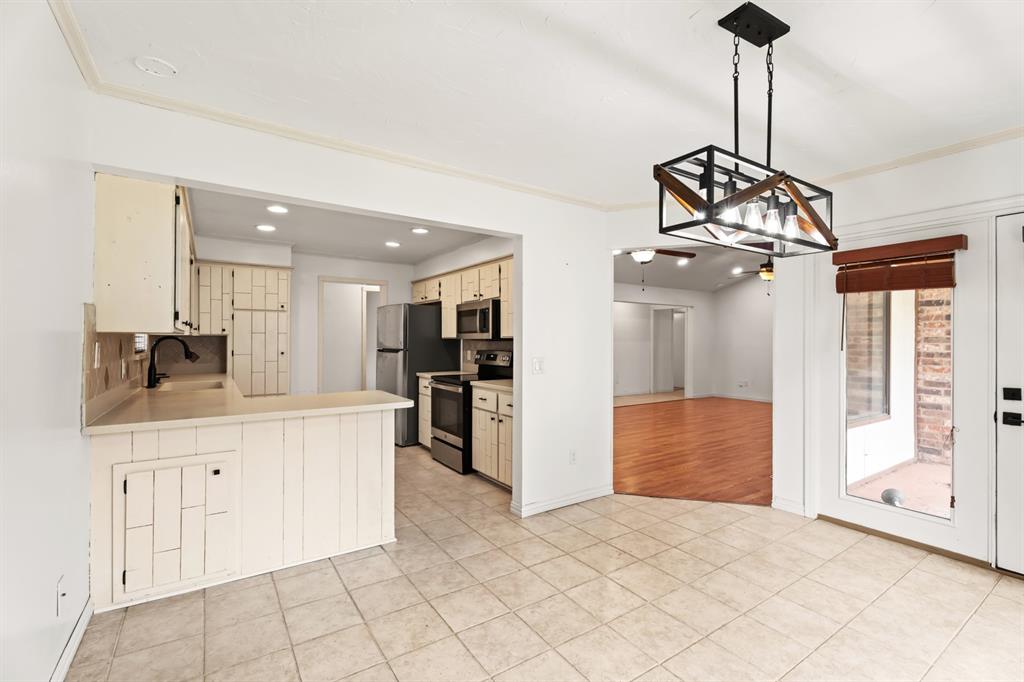 313 E Platt Drive