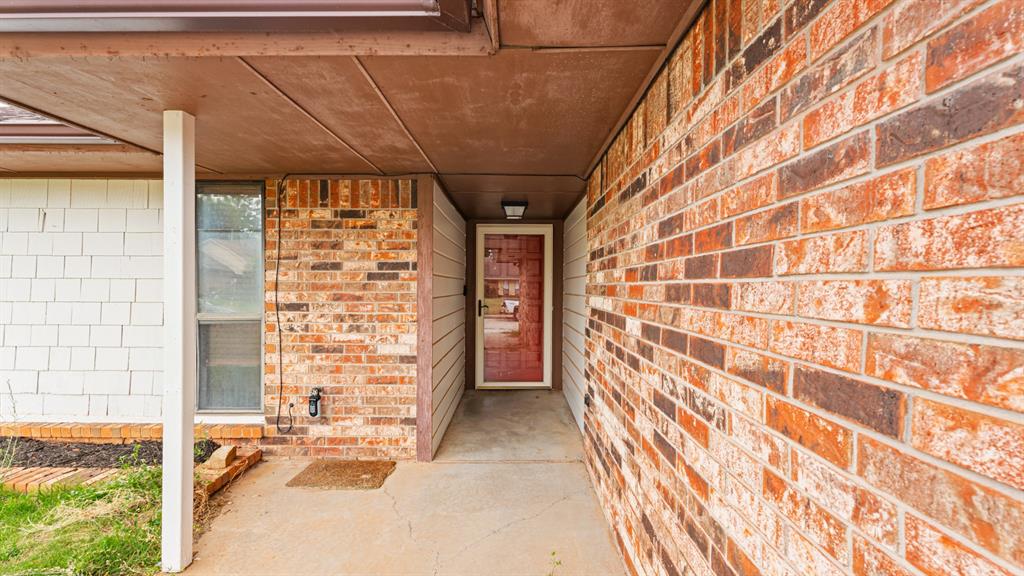313 E Platt Drive