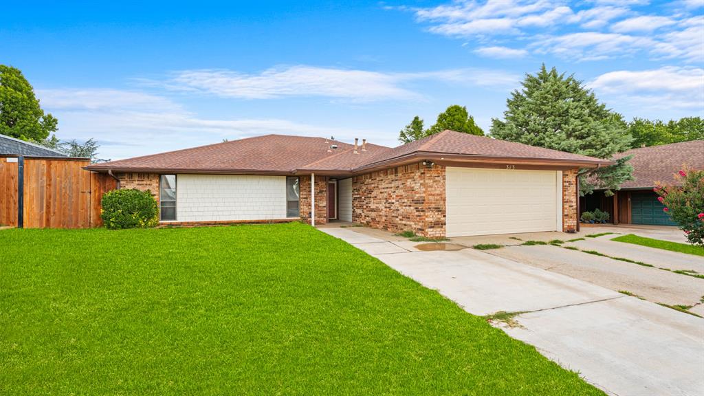 313 E Platt Drive