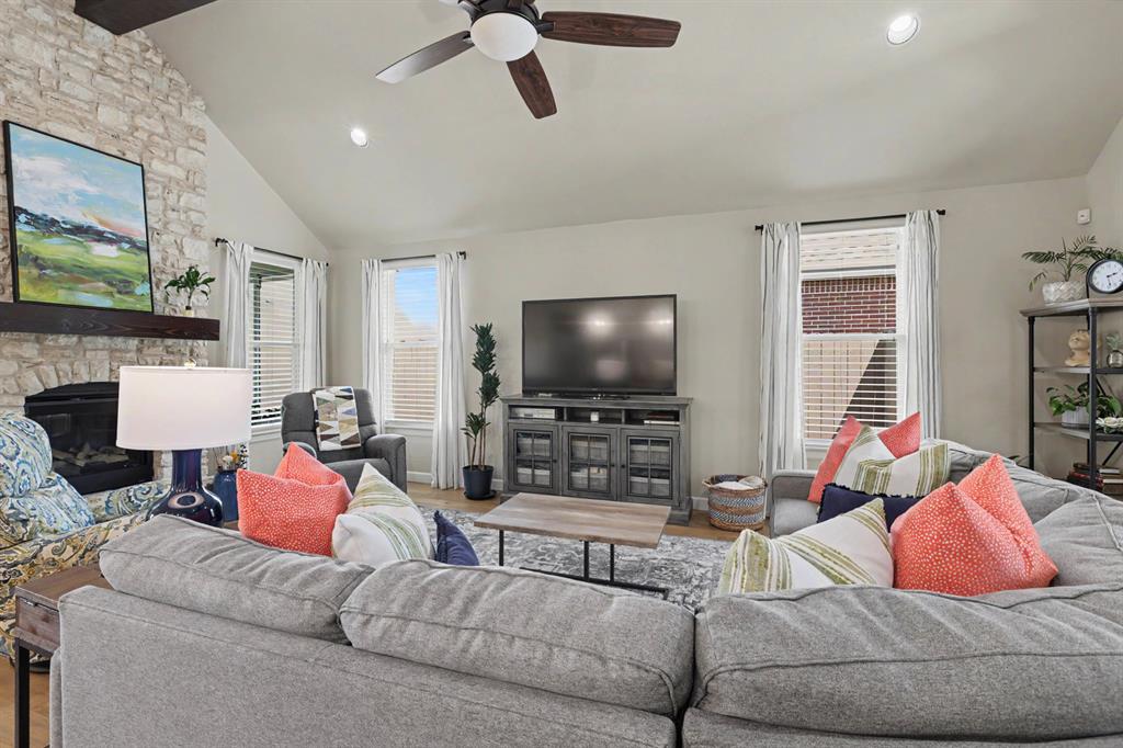 8421 NW 134th Street