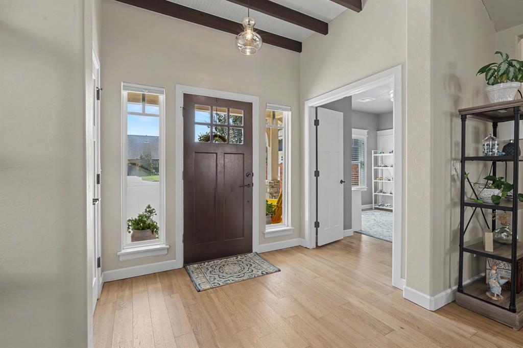 8421 NW 134th Street