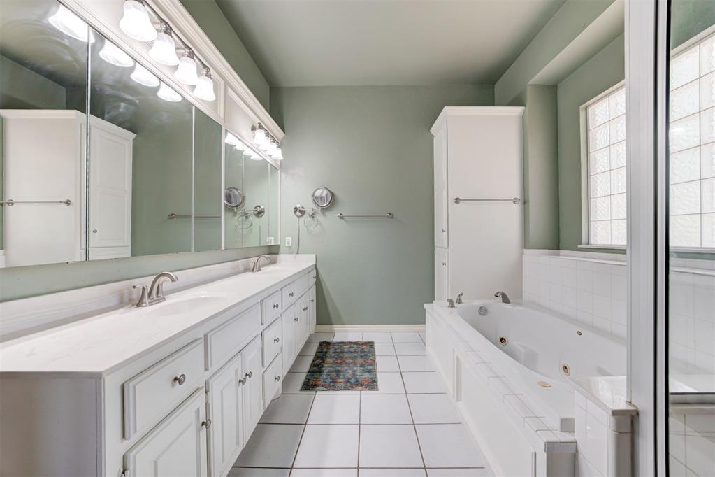 2301 Saint Annes Drive