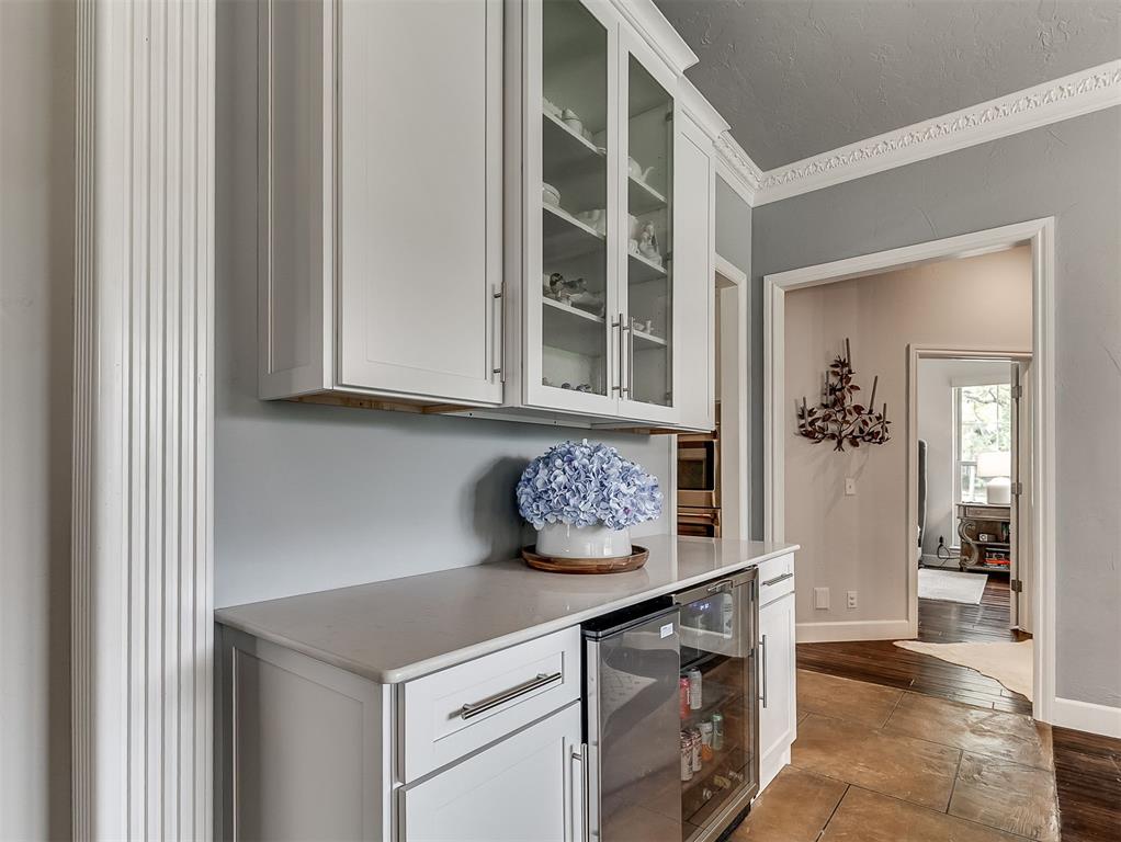 10049 Hidden Hollow Lane