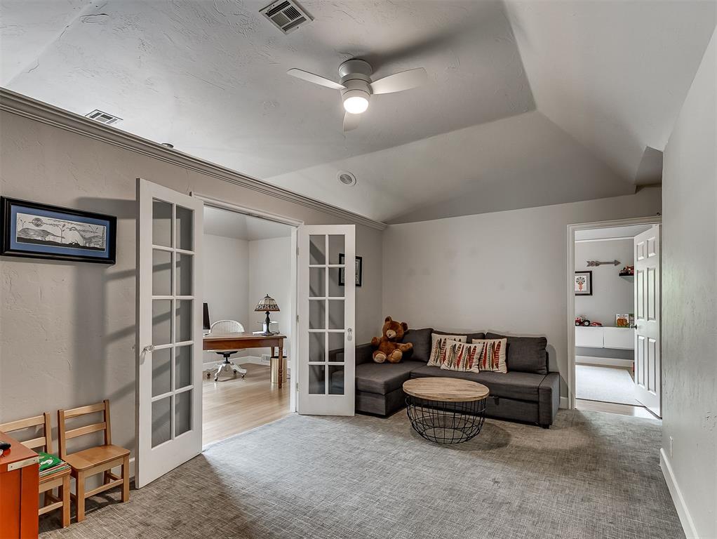 10049 Hidden Hollow Lane