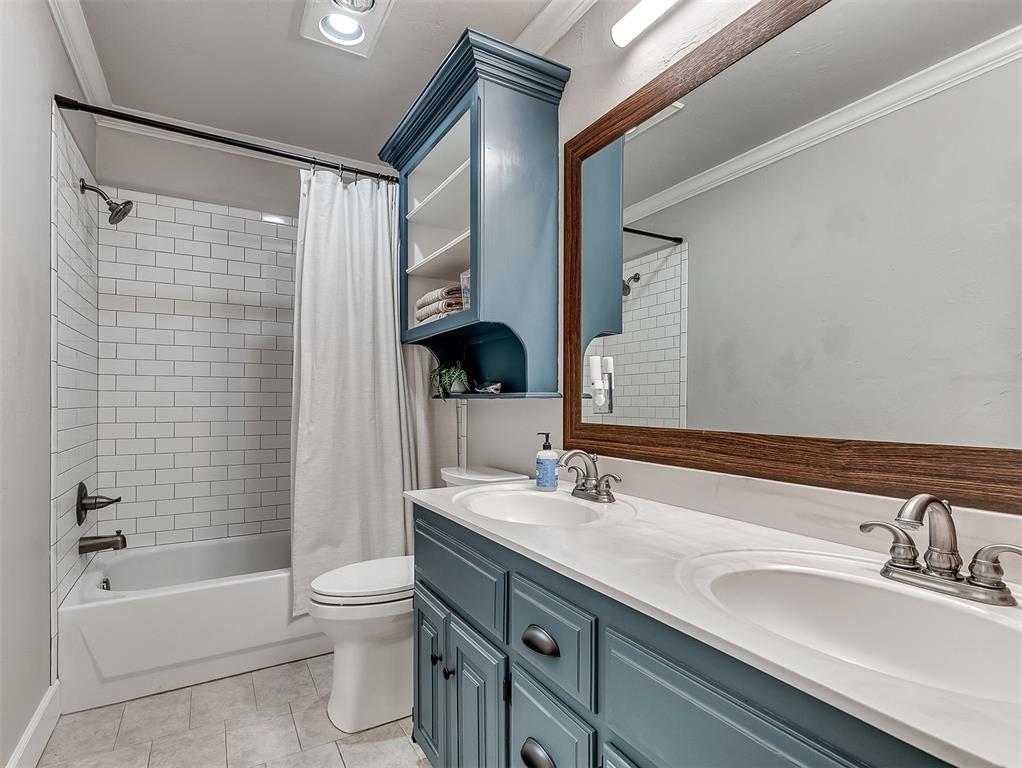 10049 Hidden Hollow Lane