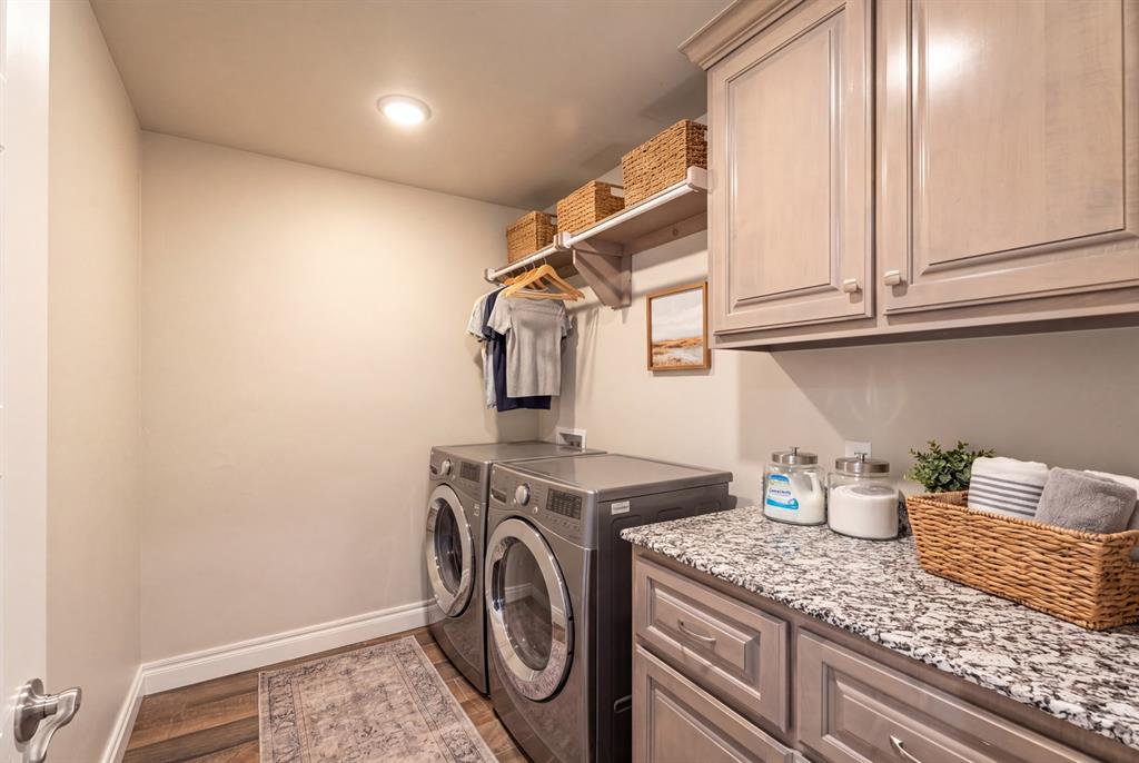 3109 Hunter Crest Drive