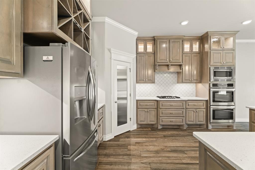 3109 Hunter Crest Drive