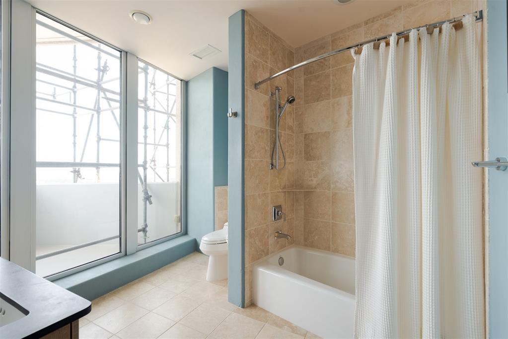 5900 Mosteller Drive Unit: 181