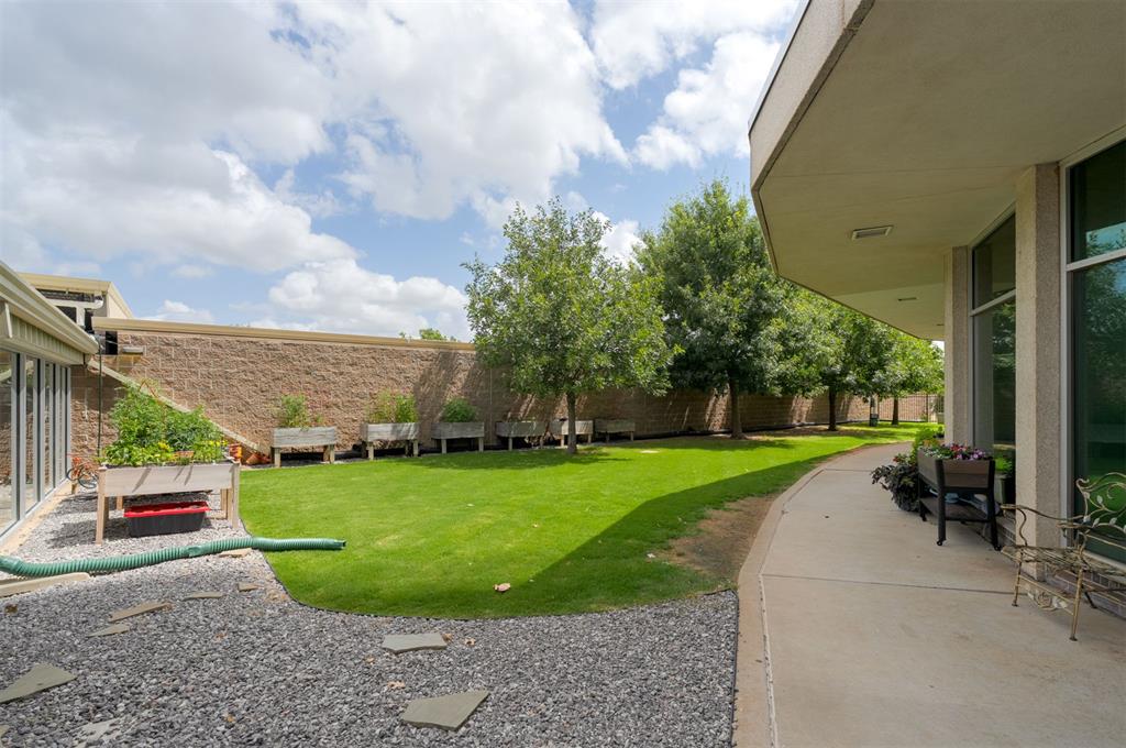 5900 Mosteller Drive Unit: 181