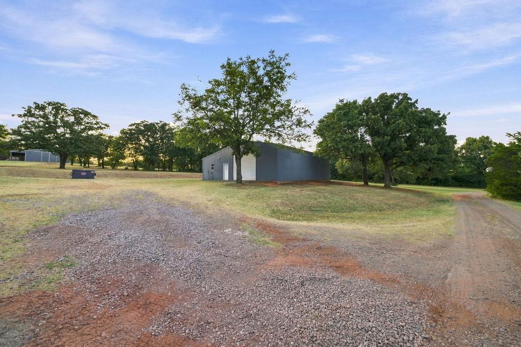940005 S 3370 Road