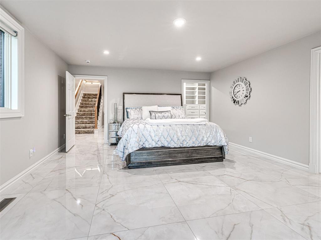 5220 NE 131st Court