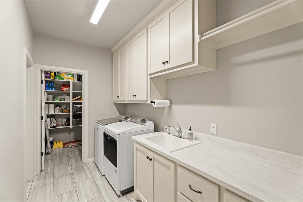 9228 NW 79th Street
