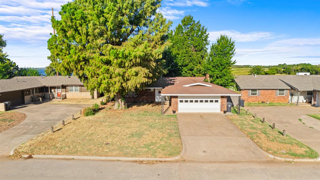 3805 N Eagle Lane