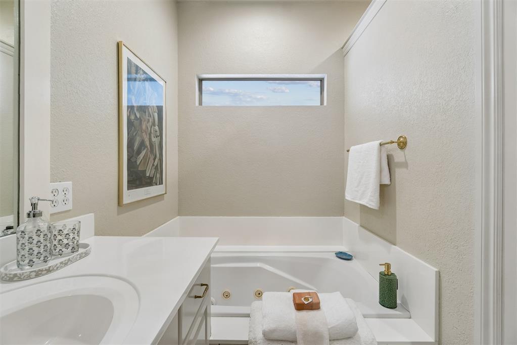 12804 Saint Johns Place