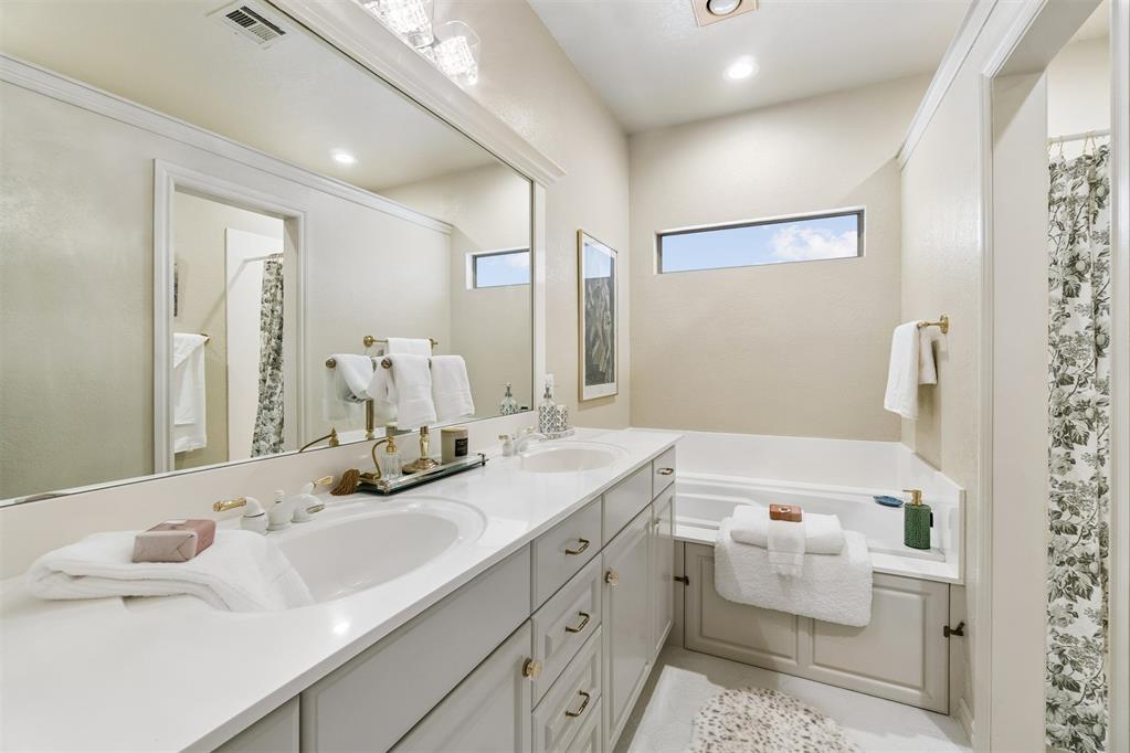 12804 Saint Johns Place