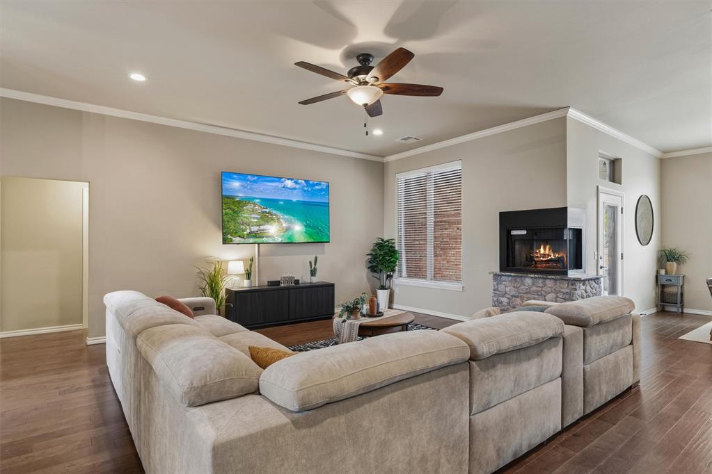 5526 Painted Pony Road