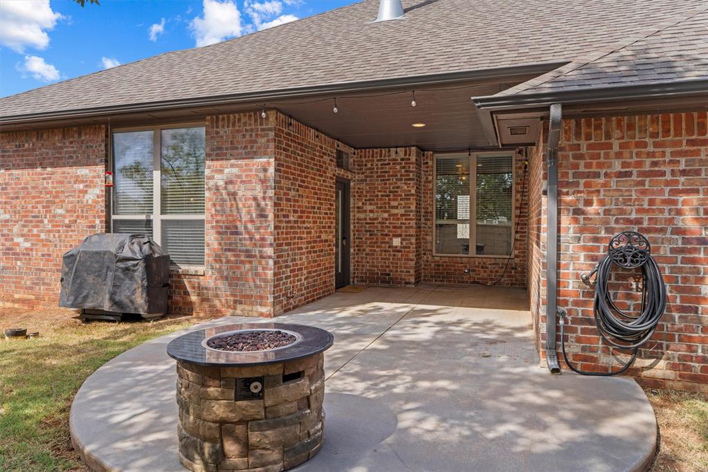 5526 Painted Pony Road