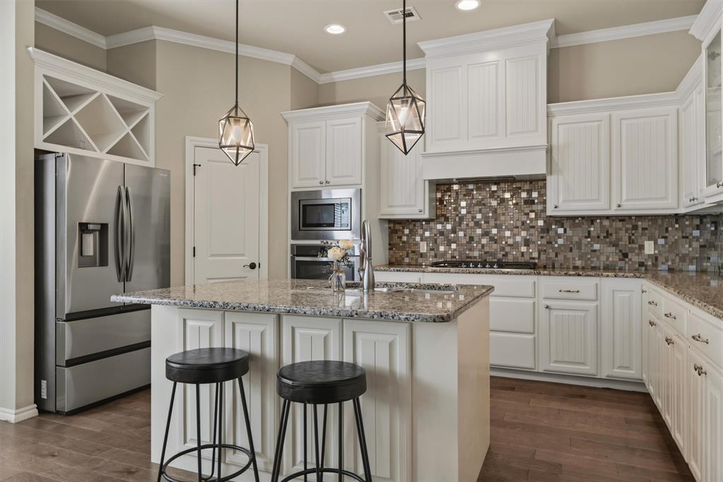 5526 Painted Pony Road