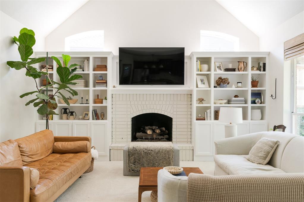 717 Fox Tail Drive