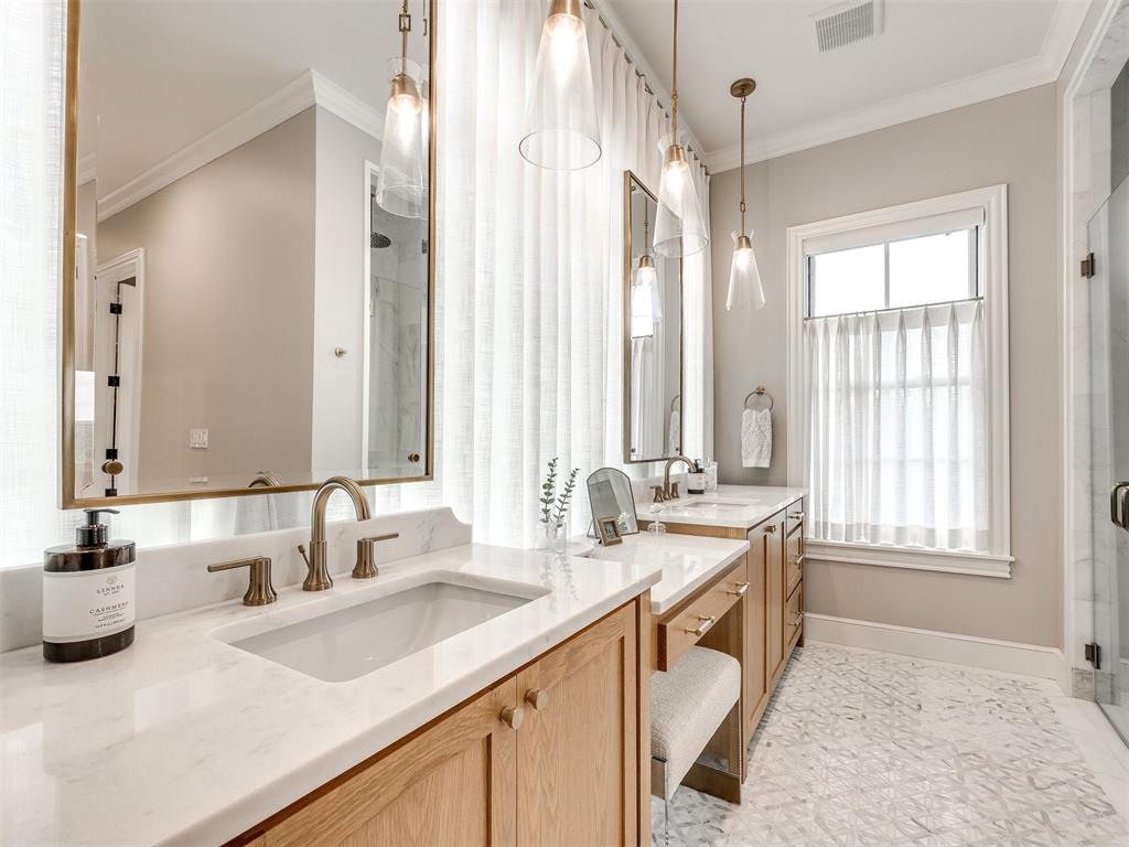 102 Lower Greenway