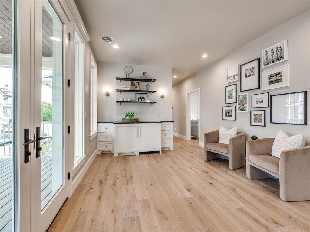 102 Lower Greenway