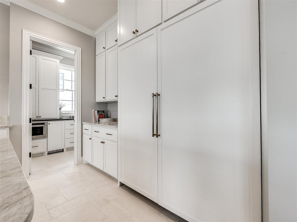 102 Lower Greenway