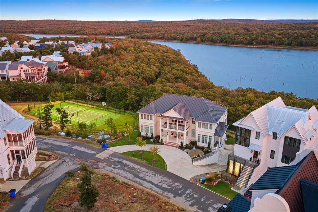 102 Lower Greenway