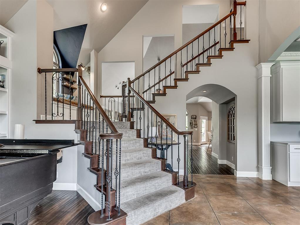10049 Hidden Hollow Lane