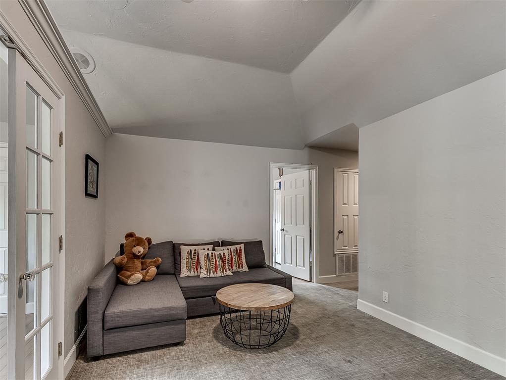 10049 Hidden Hollow Lane