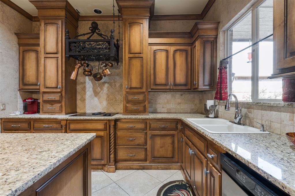 2511 Island Drive